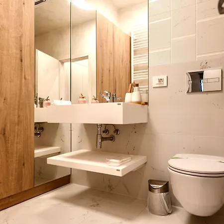 Apartment Paltim One *