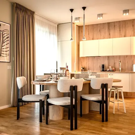 Apartment Paltim One *